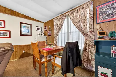 10510 Bay Hills Circle, Thonotosassa, FL 33592 - Photo 4