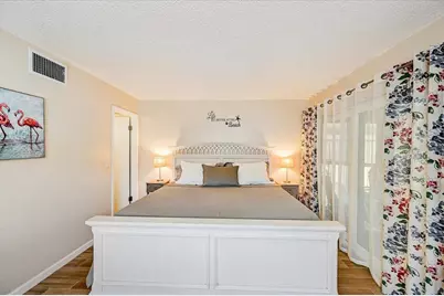 722 S Blvd Of The Presidents #105, Sarasota, FL 34236 - Photo 10