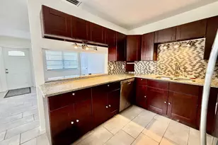 4109 W Wallace Ave, Tampa, FL 33611 - Photo 8