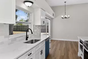 1321 Murray Ave, Clearwater, FL 33755 - Photo 12