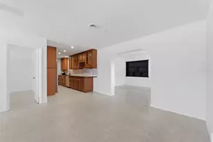 7700 15th Way N, Saint Petersburg, FL 33702 - Photo 12