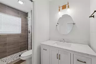 7700 15th Way N, Saint Petersburg, FL 33702 - Photo 26