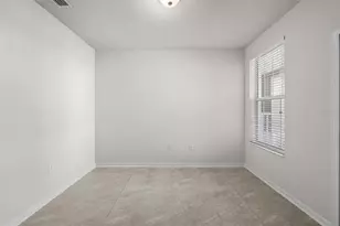 2158 River Turia Cir, Riverview, FL 33578 - Photo 12