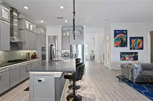 916 Seagrape Dr, Ruskin, FL 33570 - Photo 20