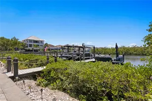 916 Seagrape Dr, Ruskin, FL 33570 - Photo 46