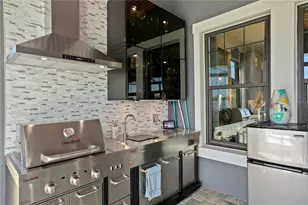 916 Seagrape Dr, Ruskin, FL 33570 - Photo 38