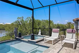 916 Seagrape Dr, Ruskin, FL 33570 - Photo 40