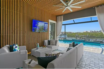 916 Seagrape Drive, Ruskin, FL 33570 - Photo 32