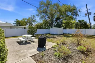 320 93rd Ave N, Saint Petersburg, FL 33702 - Photo 18