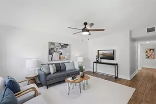 320 93rd Ave N, Saint Petersburg, FL 33702 - Photo 4