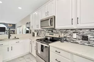 4612 Netherwood Dr, Tampa, FL 33624 - Photo 16