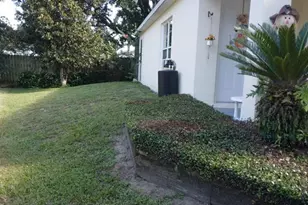 2377 Paulette Dr, Haines City, FL 33844 - Photo 4