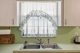 7787 39th Terrace N, Saint Petersburg, FL 33709 - Photo 14