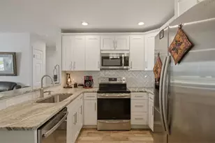 2259 Lemon Ct, Dunedin, FL 34698 - Photo 14