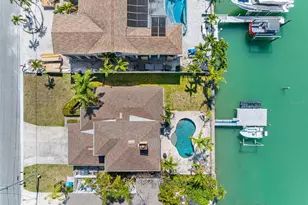 11260 5th St E, Treasure Island, FL 33706 - Photo 8