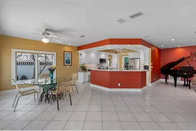 11260 5th Street E, Treasure Island, FL 33706 - Photo 22