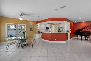 11260 5th St E, Treasure Island, FL 33706 - Photo 22