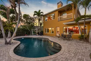 11260 5th St E, Treasure Island, FL 33706 - Photo 2