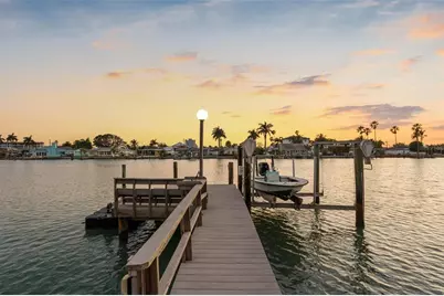 11260 5th Street E, Treasure Island, FL 33706 - Photo 12