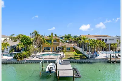 11260 5th Street E, Treasure Island, FL 33706 - Photo 6