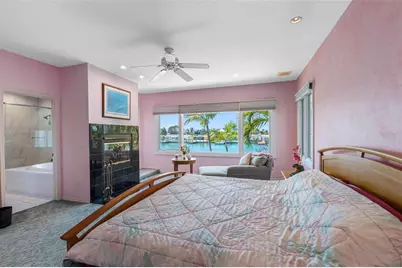 11260 5th Street E, Treasure Island, FL 33706 - Photo 38