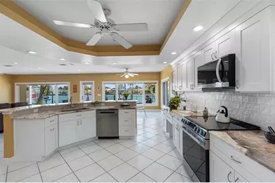 11260 5th Street E, Treasure Island, FL 33706 - Photo 26