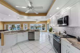 11260 5th St E, Treasure Island, FL 33706 - Photo 26