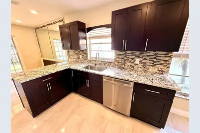 9026 Dixiana Villa Cir, Tampa, FL 33635 - Photo 16