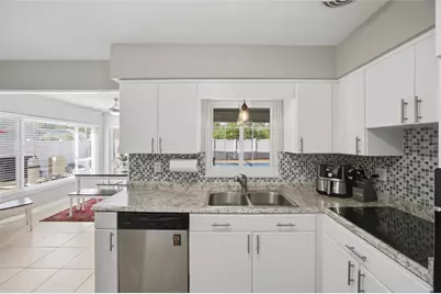 5275 32nd Avenue N, Saint Petersburg, FL 33710 - Photo 16