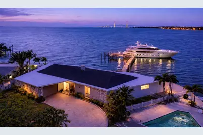 2970 68th Avenue S, Saint Petersburg, FL 33712 - Photo 2