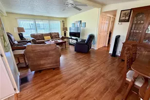 34098 Cherry Dr N, Pinellas Park, FL 33781 - Photo 8