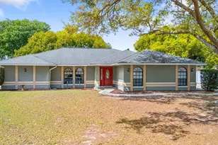 2550 Roslyn Ln, Lakeland, FL 33812 - Photo 1