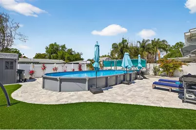 2530 51st Street N, Saint Petersburg, FL 33710 - Photo 26