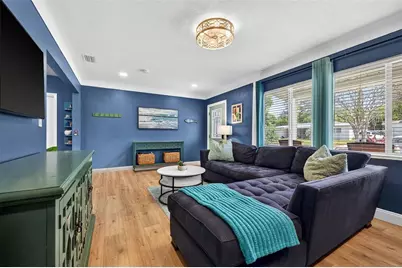 2530 51st Street N, Saint Petersburg, FL 33710 - Photo 6