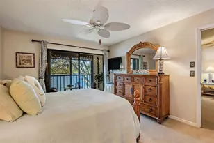 2070 Lakeview Dr, Clearwater, FL 33763 - Photo 14