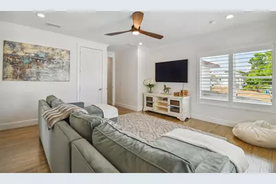 4835 W Bay Villa Avenue, Tampa, FL 33611 - Photo 40