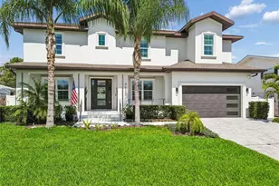 4835 W Bay Villa Ave, Tampa, FL 33611 - Photo 2