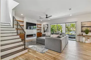 4835 W Bay Villa Ave, Tampa, FL 33611 - Photo 12