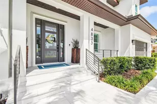 4835 W Bay Villa Ave, Tampa, FL 33611 - Photo 4