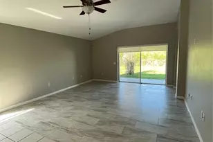 7445 Tower Bridge Dr, Wesley Chapel, FL 33545 - Photo 4