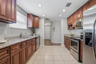 2501 W Gray St, Tampa, FL 33609 - Photo 14