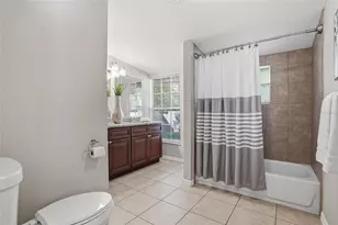 2501 W Gray St, Tampa, FL 33609 - Photo 24