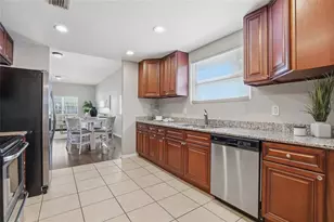 2501 W Gray St, Tampa, FL 33609 - Photo 18