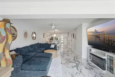 573 Boca Ciega Point Boulevard N, Saint Petersburg, FL 33708 - Photo 6