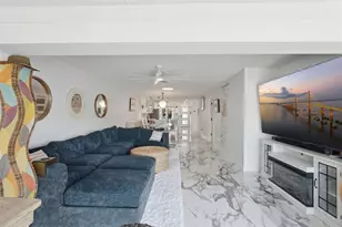 573 Boca Ciega Point Blvd N, Saint Petersburg, FL 33708 - Photo 6