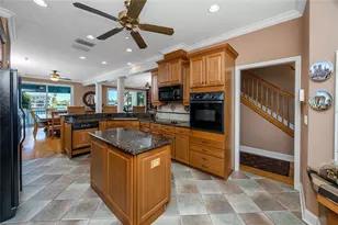 11145 3rd St E, Treasure Island, FL 33706 - Photo 12