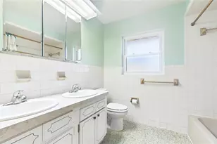 1601 Lark Ln, Brandon, FL 33510 - Photo 26