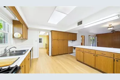 1601 Lark Lane, Brandon, FL 33510 - Photo 20