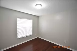 2449 Hibiscus Bay Ln, Brandon, FL 33511 - Photo 4