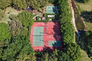 1310 Oxbridge Dr, Lutz, FL 33549 - Photo 46